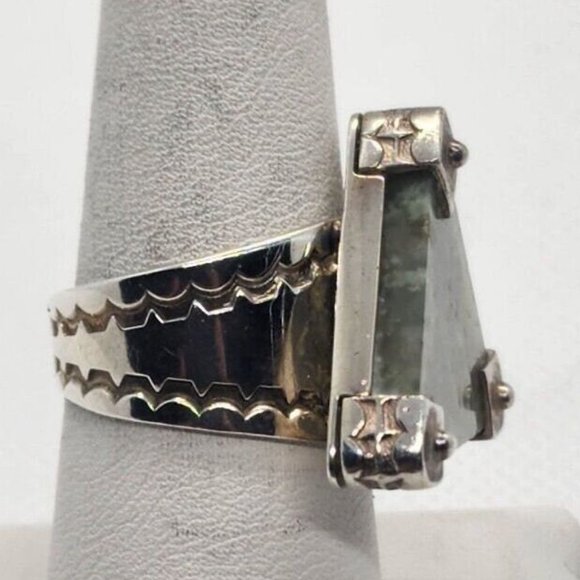 925 STERLING SILVER NEPHRITE RING SIZE 7.5 - Picture 2 of 4